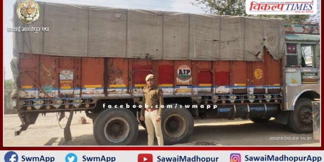 Malarna Dungar police seized a truck full of illegal gravel