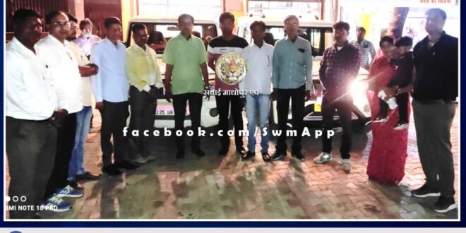 Sawai Madhopur District Coordinator flagged off the participants of Rashtriya Quami Ekta Camp and left for Udaipur
