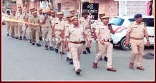 Sawai Madhopur Police did flag march on foot for peace in view of upcoming festivals