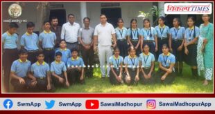 School children visited Mantown police station on Police Day