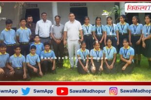 School children visited Mantown police station on Police Day