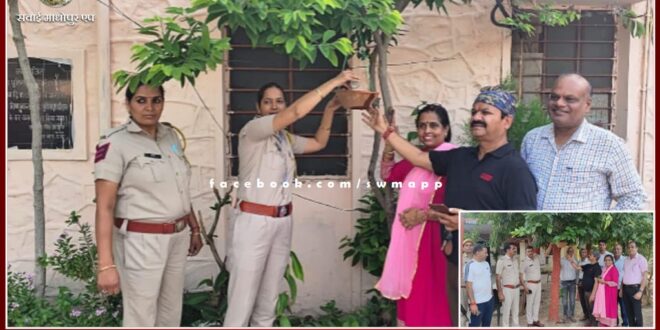 water Parinde tied for birds in kotwali police station