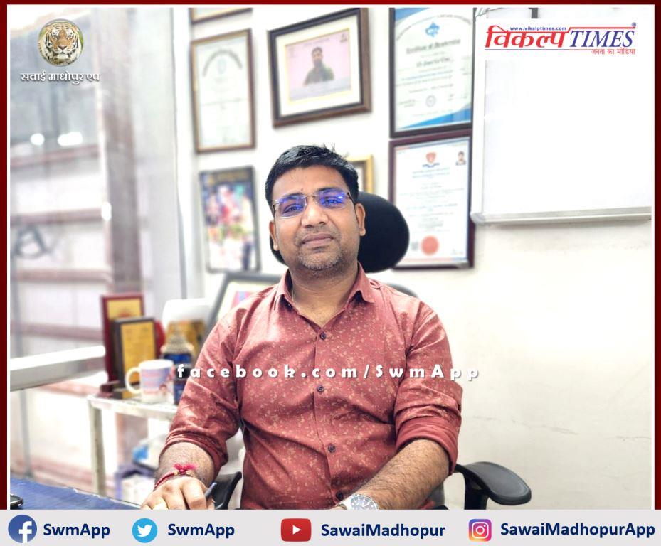 Sawai Madhopur physiotherapist Dr. Ganpat has successfully treated more than 36 thousand patients