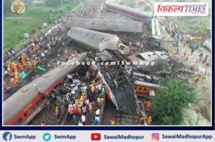 odisha train accident yashvantpur howrah express derailed collided with coromandel express national news