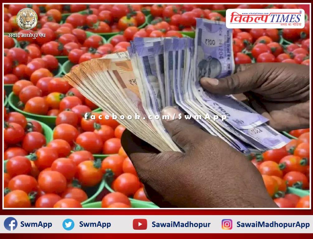 Indian farmer became a millionaire by selling tomatoes, Bhagoji Gaikar earned Rs 1.5 crore by selling tomatoes in pune maharashtra