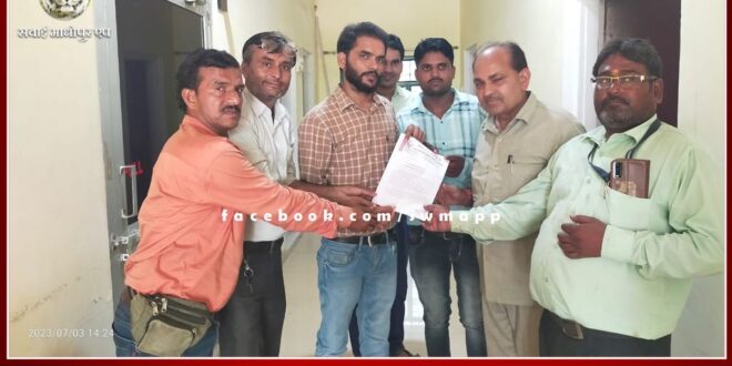 Memorandum submitted to Gangapur City OSD Anjali Rajoriya regarding the demand for journalist protection law