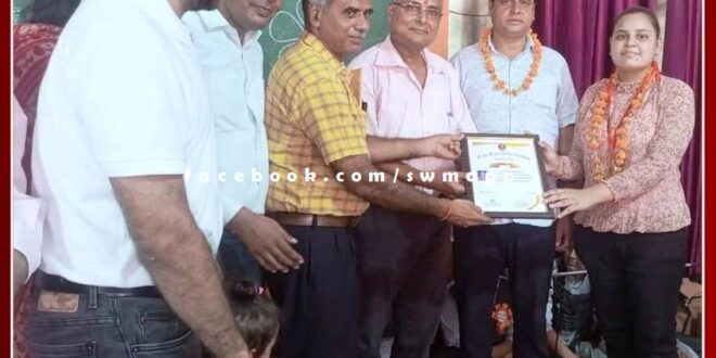 Meritorious girl students honored in sawai madhopur