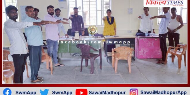 Oath of not consuming tobacco being administered in Gram Panchayats