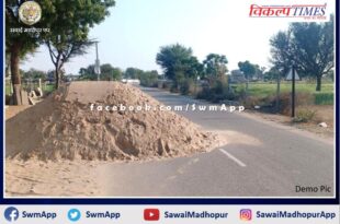 Driver troubled by gravel spread on the road in sawai madhopur