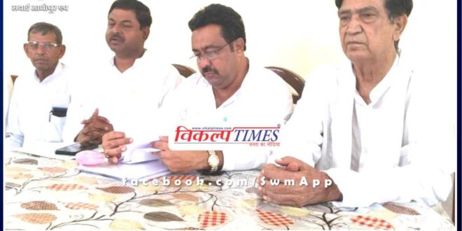 Former Union Minister Namonorayan meena has decided to contest from Bamanwas constituency