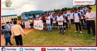 Rajiv Gandhi administers voter awareness oath to rural and urban Olympic Games winners