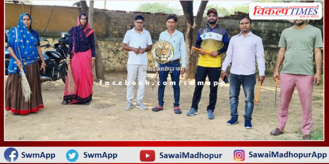 Gandhi and Shastri's birth anniversary celebrated in school