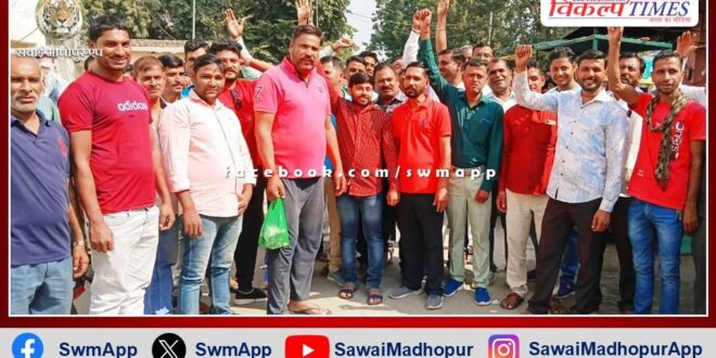 Liquor contractors accused of harassing under the guise of code of conduct in sawai madhopur