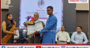 PLV Dinesh Kumar Bairwa honored with Aapda Farishta National Award