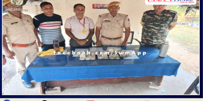 Surwal police station seized Rs 10 lakh from a car during the blockade in sawai madhopur