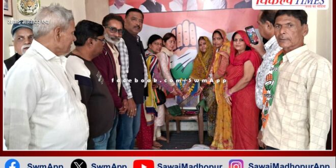 Congressmen celebrated the 106th birth anniversary of former Prime Minister Indira Gandhi