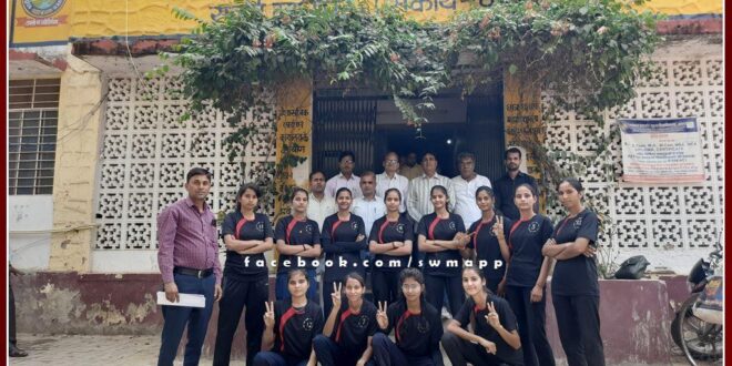 Kho Kho women's team of PG College leaves for Nadauti