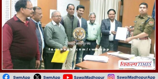 Agrasen Seva Samiti submitted a memorandum demanding to ensure proper security arrangements at marriage gardens