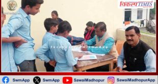 Health checkup done for students in sawai madhopur