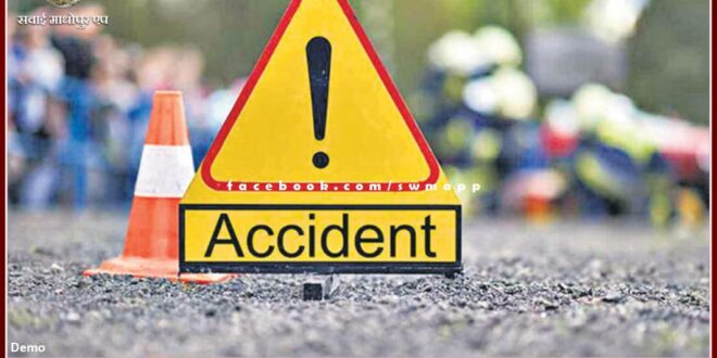 Heavy collision between pickup and bike in pali