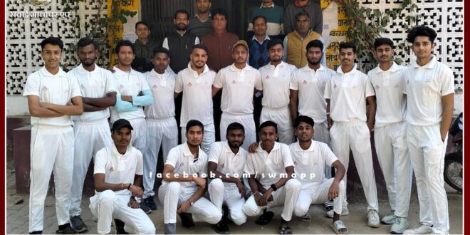 Men's cricket team of PG College left for Kheda Hindaun City