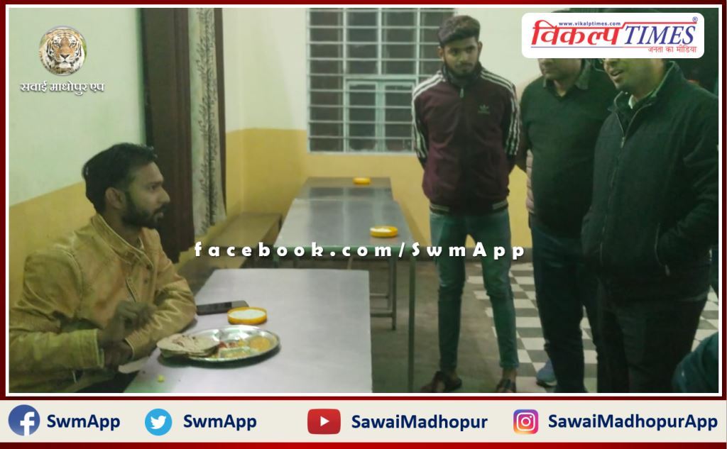 District Collector Sawai Madhopur Dr Khushal yadav inspected Shri Annapurna Kitchen and shelter places