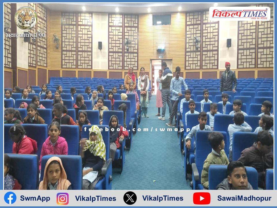 Enhancing knowledge of students through films based on road safety and wildlife in sawai madhopur