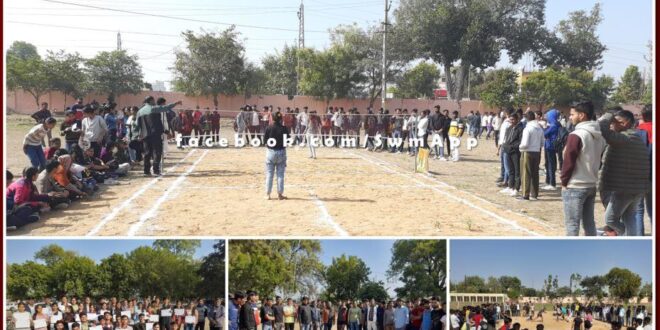 Kabaddi, javelin throw and badminton competitions were organized in PG College.