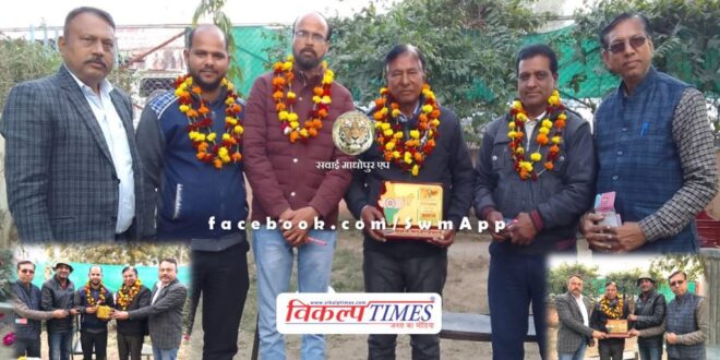 Watan Foundation team honored journalists on Indian Newspaper Day in sawai madhopur