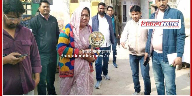 The Chairman visited the wards and took information about the cleanliness arrangements