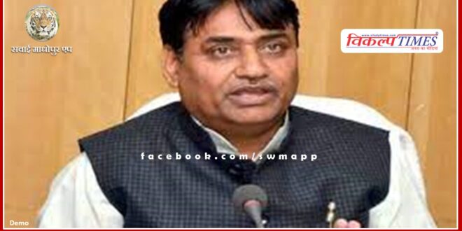 Donating through electoral bonds is the biggest scam in the country - Govind Dotasara