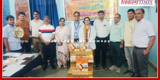 Bharat Vikas Parishad presented 15 fans to the General Hospital in sawai madhopur