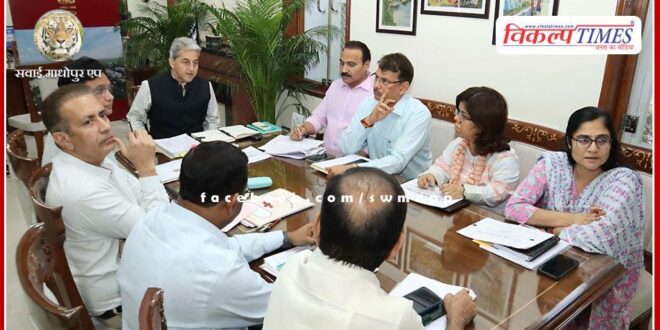All Divisional Commissioners and District Collectors should dispose of pending cases on priority - Chief Secretary
