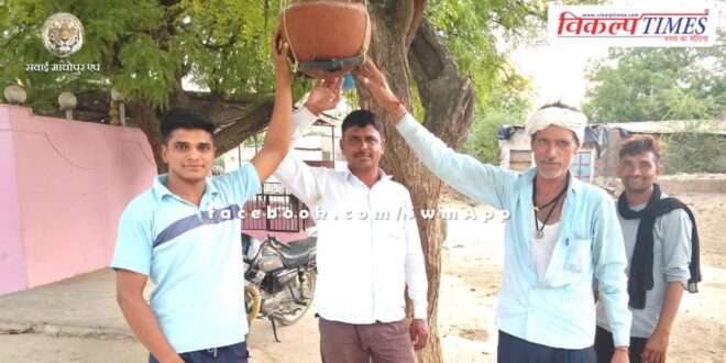 Bajrang Bali Samiti Sunari tied water pot for birds in sawai madhopur