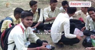 Candidates angry over D.El.Ed exam results not being declared on time in sawai madhopur