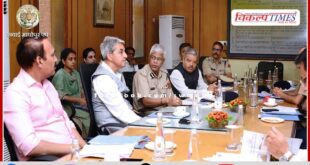 Chief Secretary took the meeting in secretariat jaipur