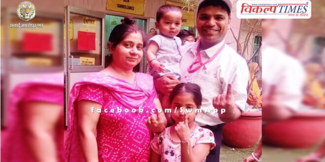 Daughter raised awareness on voting day, father supported senior voters