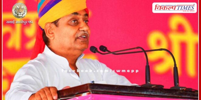 If English medium schools are teased, we will break them brick by brick Govind Dotasara