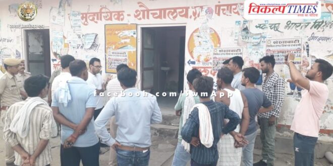 Sawai Madhopur Collector went door to door in Bhadoti to check drinking water supply