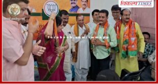 Shock to Congress in MP, four big leaders including Congress District Vice President joined BJP