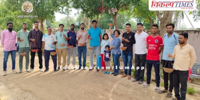 Water pot tied under 'Ek Parinda Mera Bhi' campaign in sawai madhopur