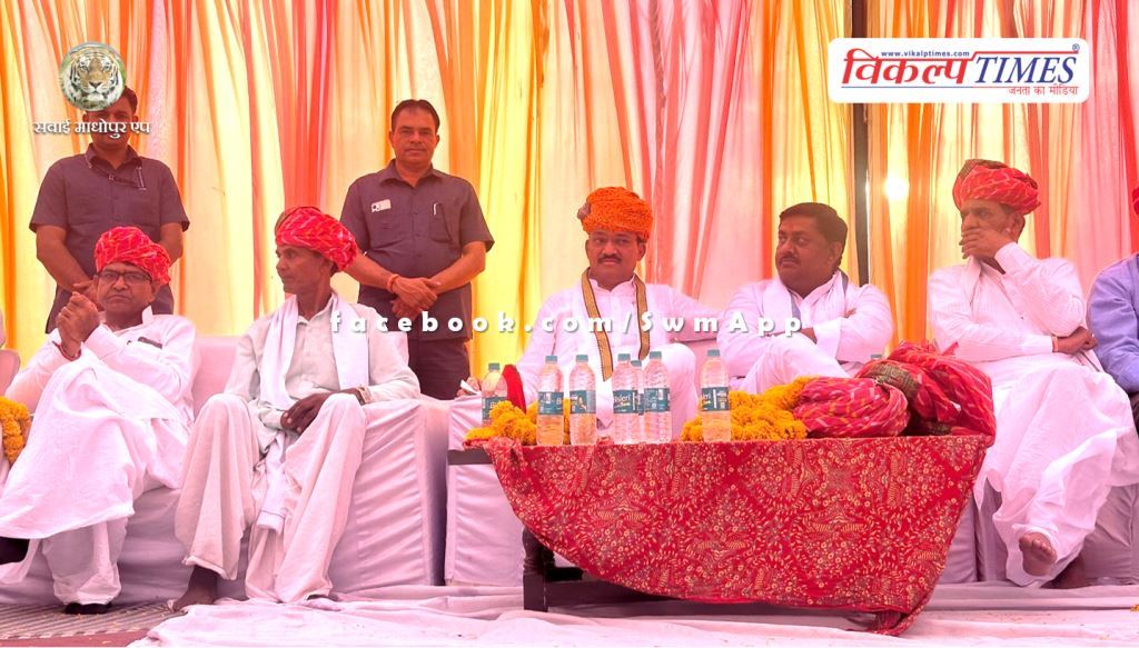 Deputy Chief Minister Dr. Premchand Bairwa participated in the Murti Pran Pratishtha ceremony in lalsot dausa
