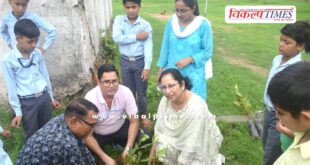 Pollution Control Board planted trees to send a message of environmental protection in sawai madhopur