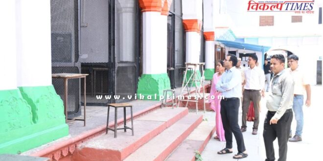 Sawai Madhopur Collector Khushal Yadav conducted surprise inspection of Government Higher Secondary School 72 Sidhi