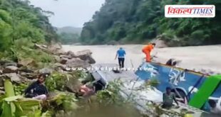 Bus filled with 40 Indian passengers falls into river in nepal