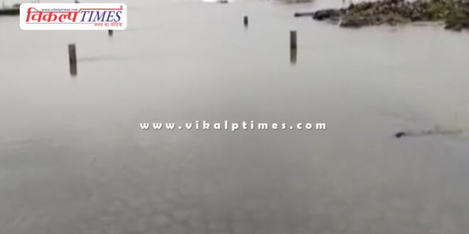 Continuous inflow of water continues on Chambal river culvert Kota