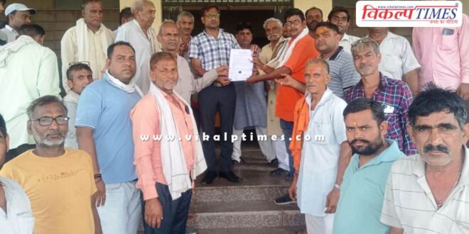 Demand for compensation for damage to crops in bharatpur