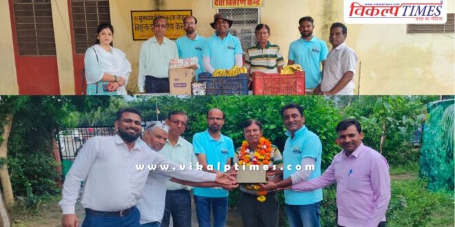 Senior journalist Rajesh Sharma celebrated his birthday by distributing fruits in the hospital.