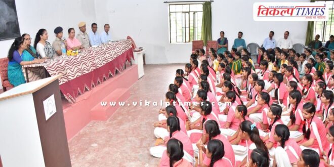 Information given to girls about self defense and women safety in Sawai Madhopur