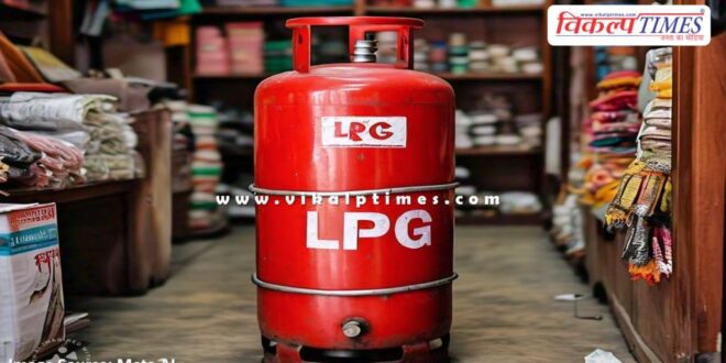 Logistics department team cylinders in sawai madhopur